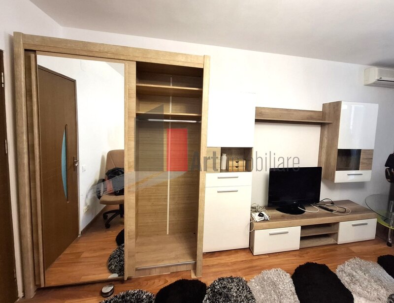 Gars. 31 mp, et. 9/10, bloc reabilitat, instalatii refacute, mobilata si utilata