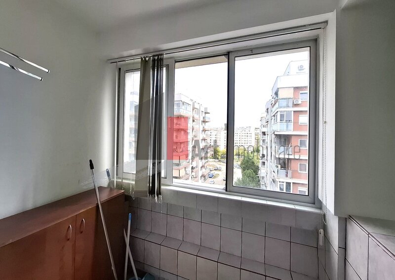 Gars. 31 mp, et. 9/10, bloc reabilitat, instalatii refacute, mobilata si utilata